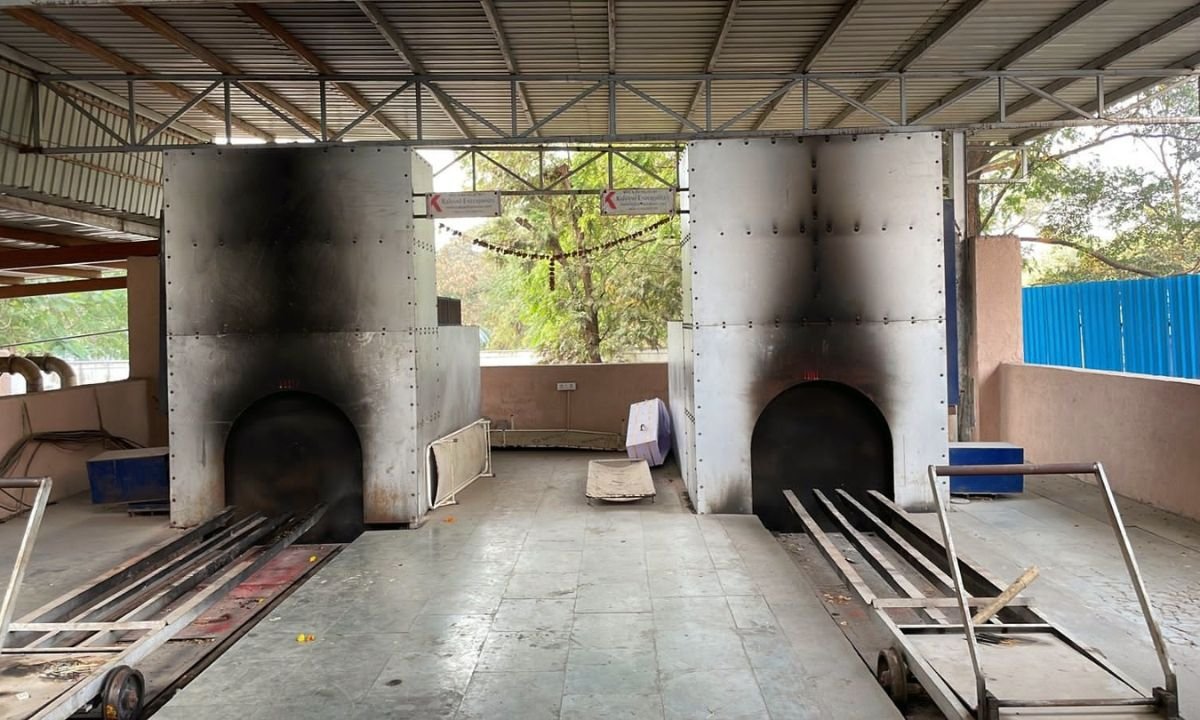 Electric cremation in harishchandra ghat Need Urgent Funeral Help?
